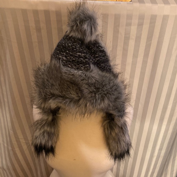 starling Accessories - - Starling designer knitted hat made in Poland multicolor. Brand new